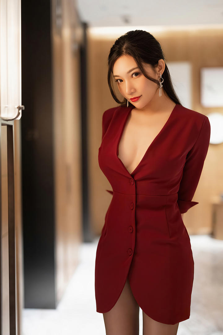 4K高清性感空姐丝袜诱惑小狐狸写真图片