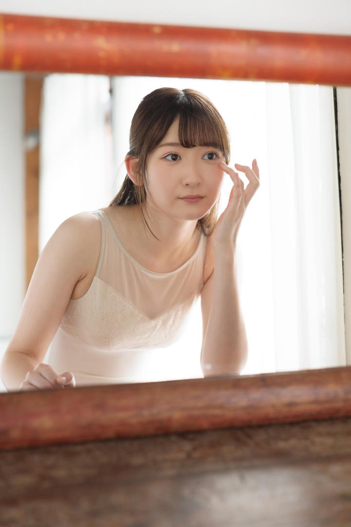 化妆的日本美女老师高清亚洲套图