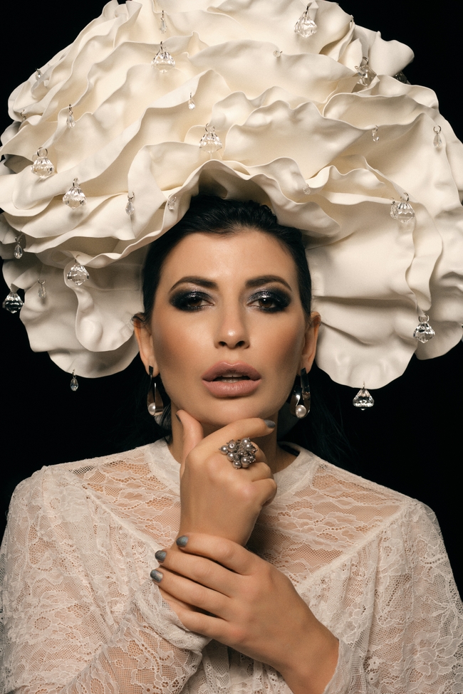 欧美时尚风格美女人体艺术造型写真图片