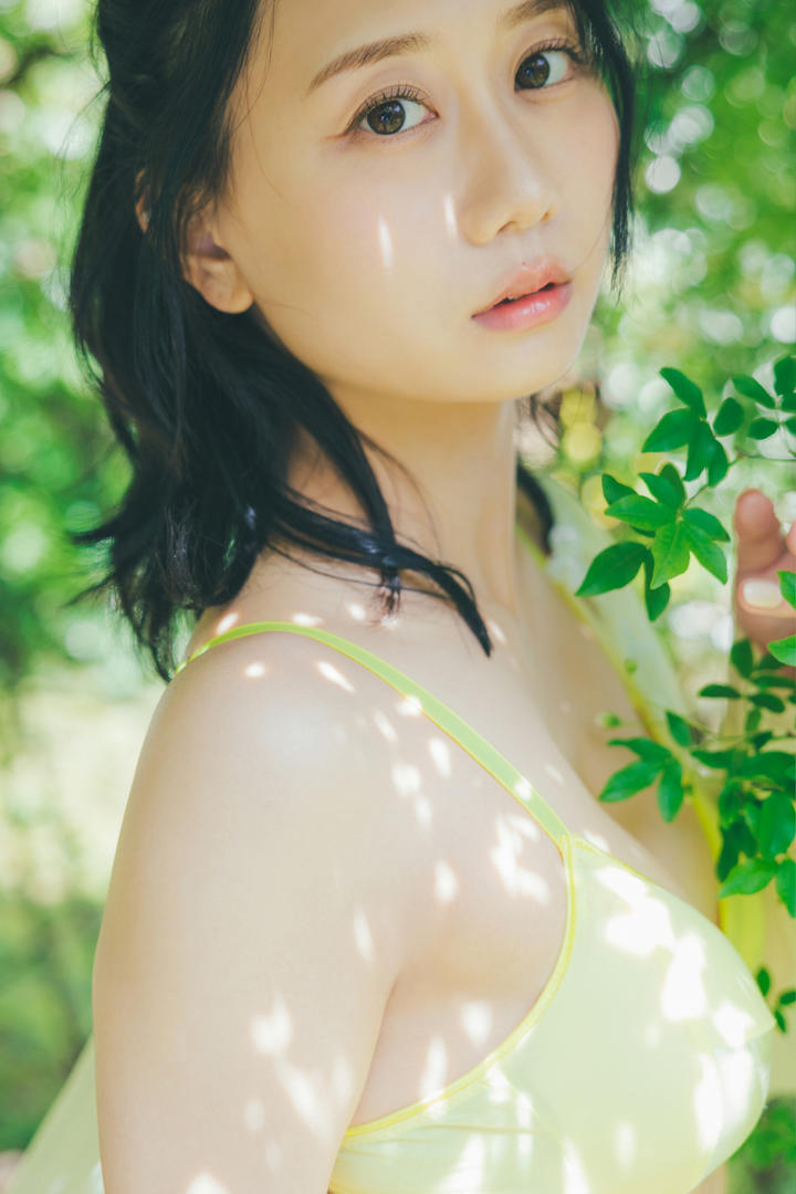 清纯日本比基尼美女唯美艺术照