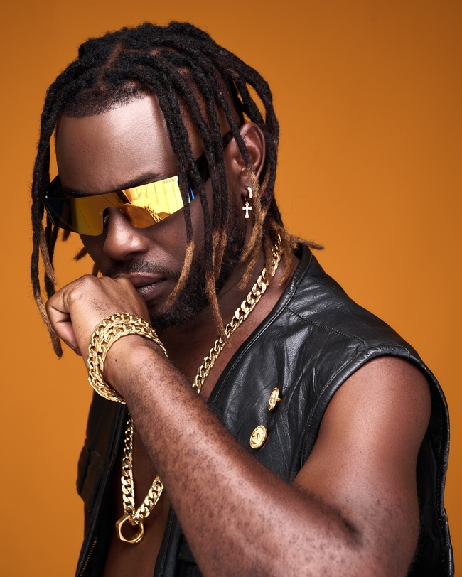 硬汉风格黑人帅哥写真图片