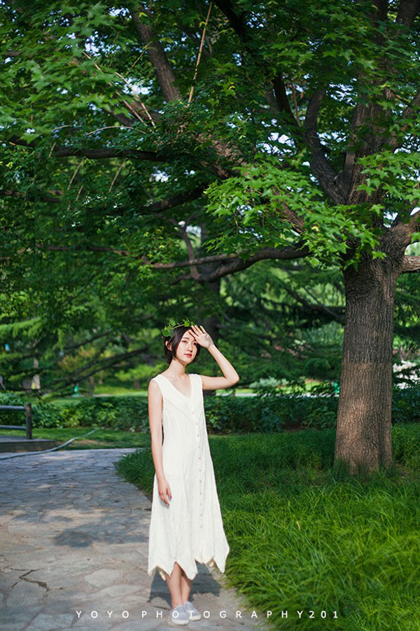 仲夏的清凉可爱少女