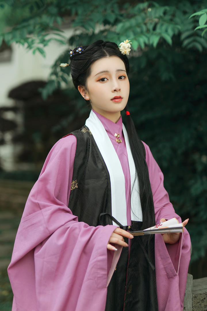 唯美古风头像女摄影写真图片
