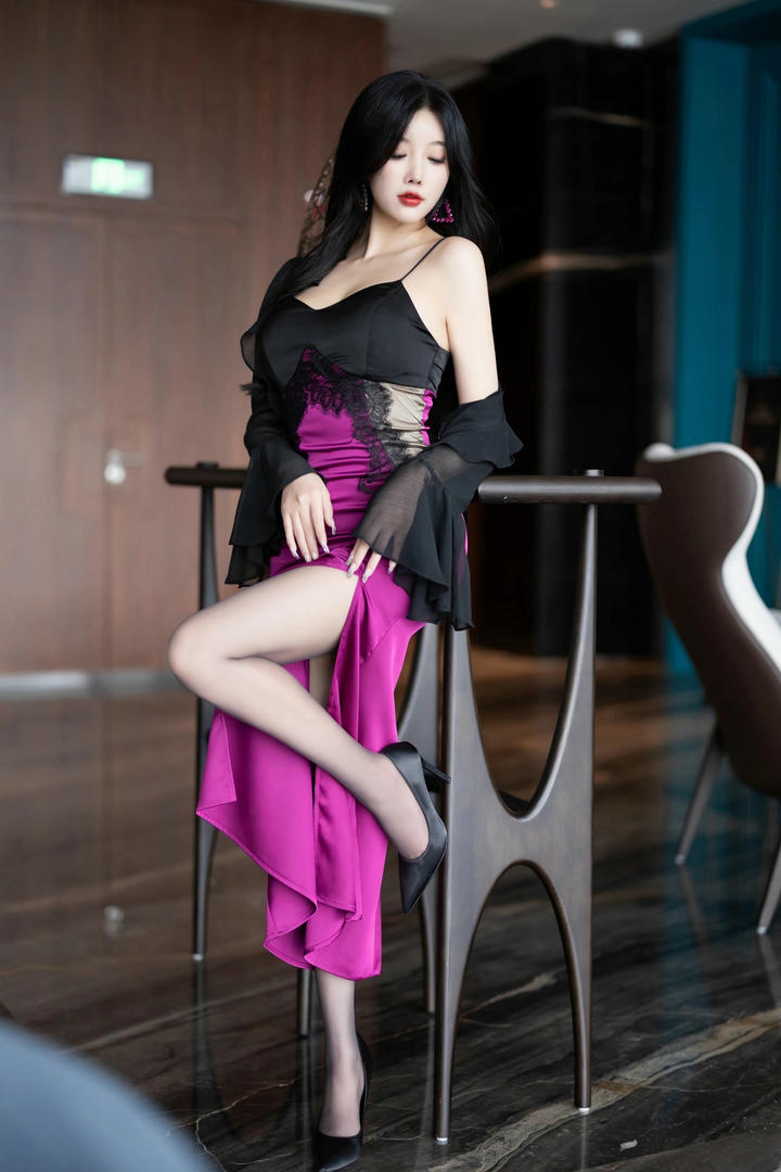 国产性感丝袜美女杨晨晨大胆诱惑写真图片