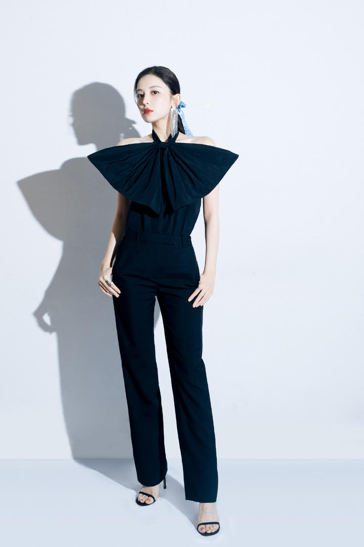 时尚美女明星古力娜扎高清写真图片