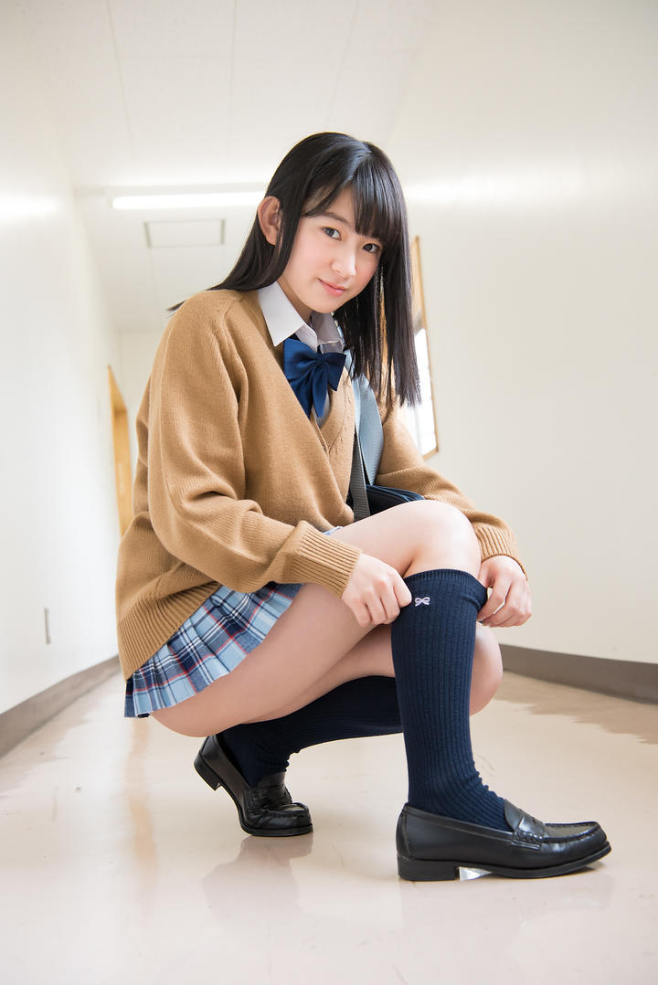 穿长袜的高清日本清纯性感美女图片