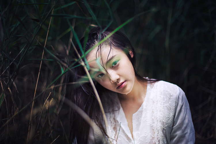 清纯少女湿透了的美妙身体