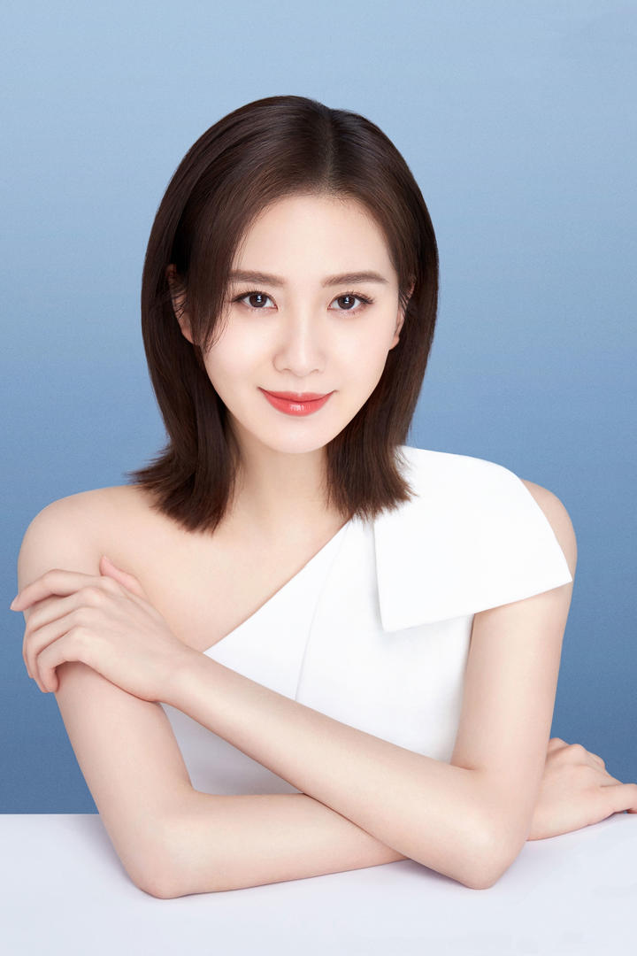 笑容迷人的女神刘诗诗中国美女明星图片下载