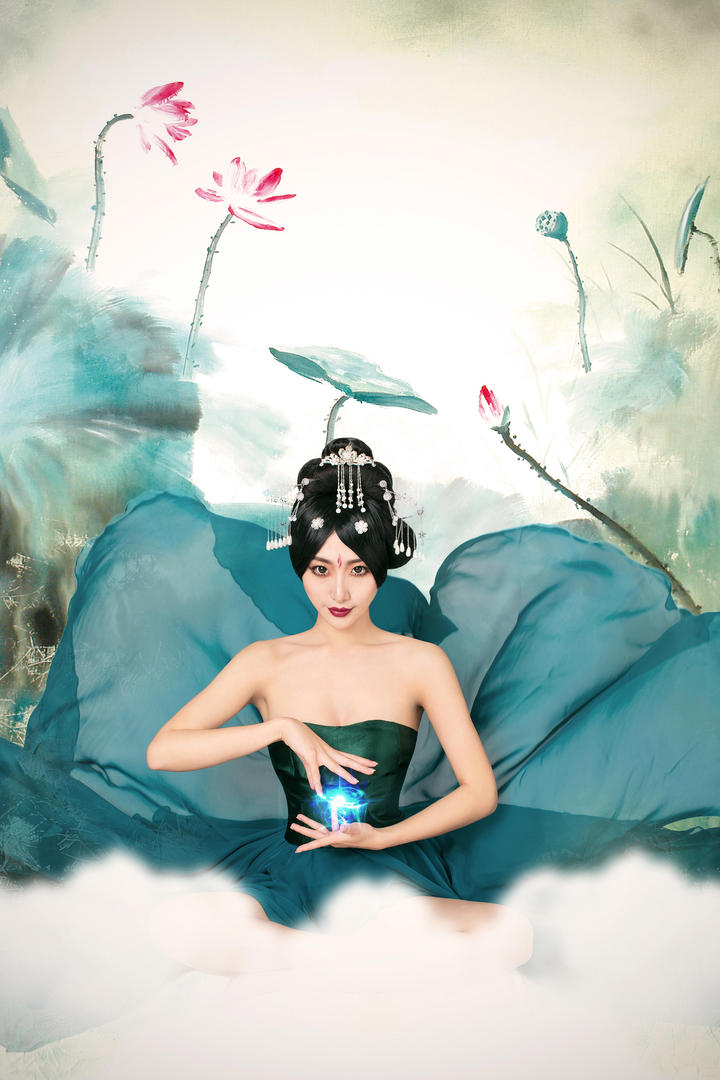 长裙飘飘的唯美古装神话美女艺术写真摄影图片