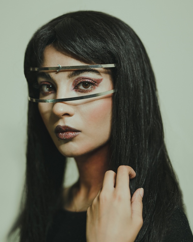 欧美冷艳女生写真图片