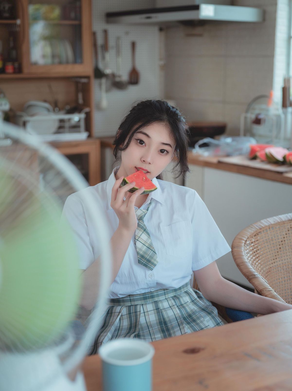 糖水日记邻家小妹JK制服搭配格子裙清纯风格写真