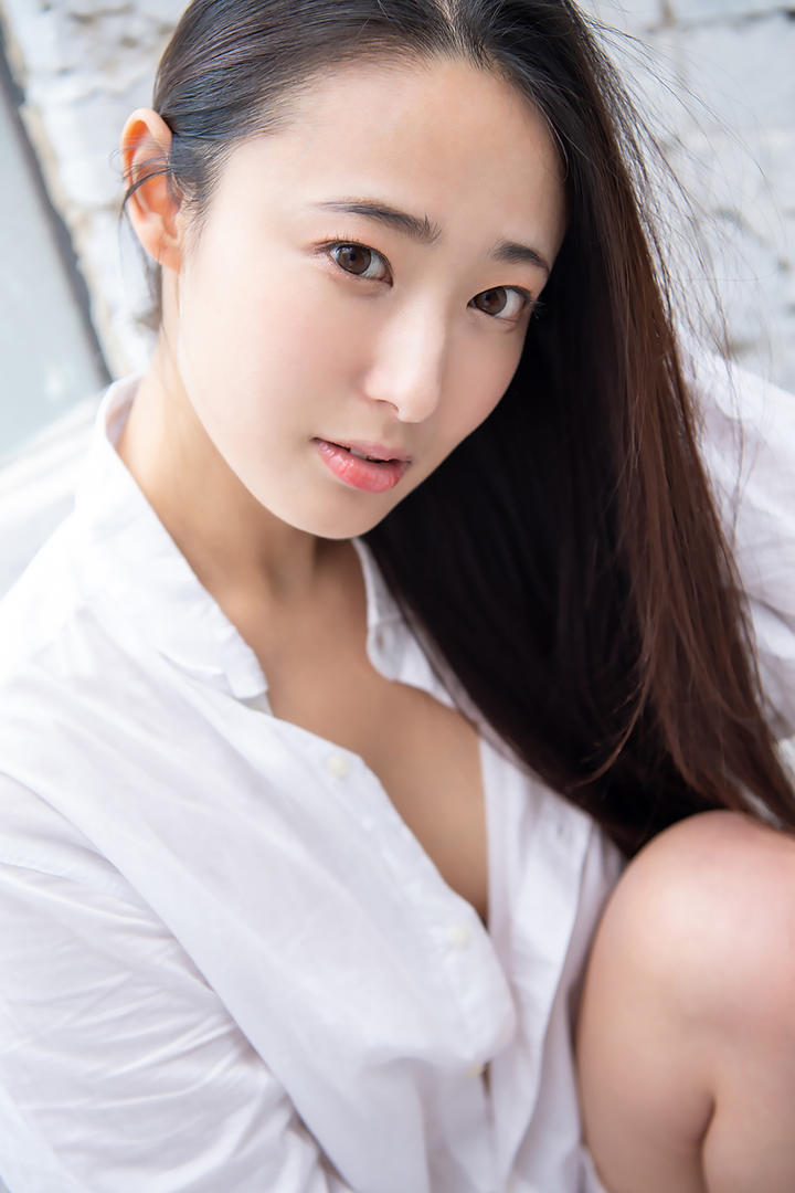 长发飘飘日本性感美女图片大全