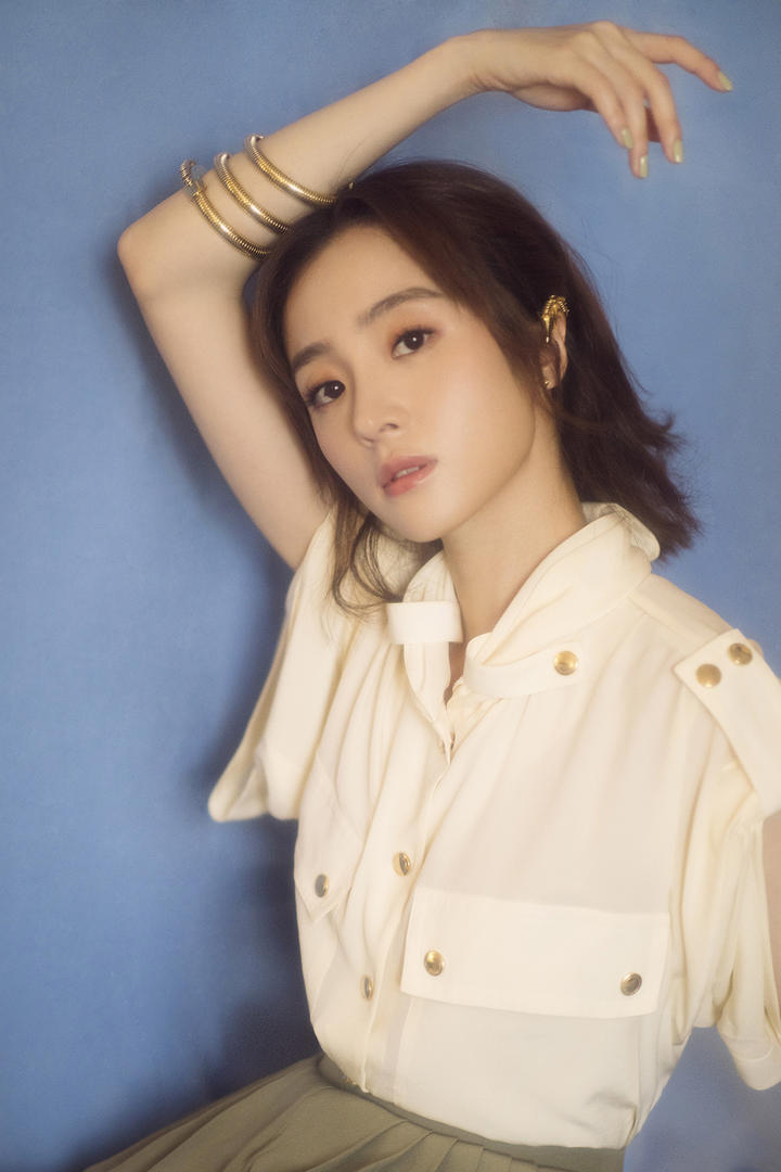 高清气质美女明星胡冰卿写真