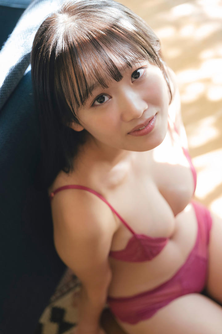 高清欧美一区二区美女性感图片