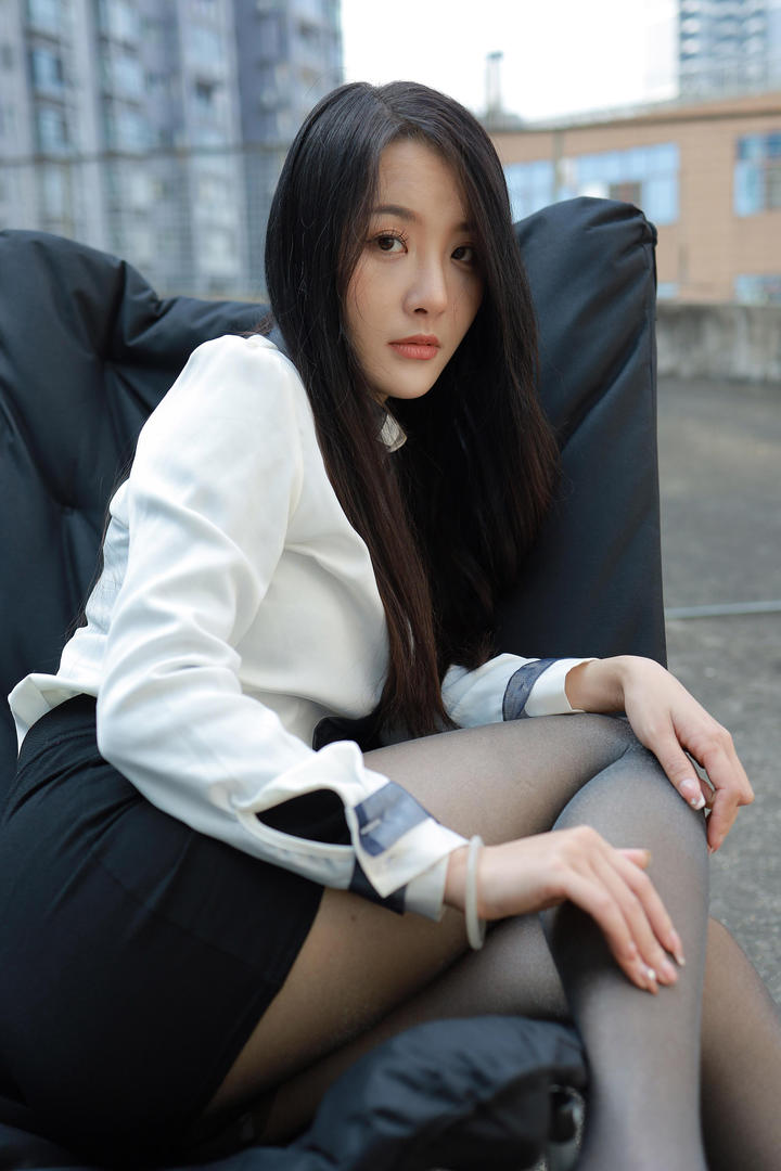 mm131黑丝美女大尺度私密照尤果网嫩模套图下载
