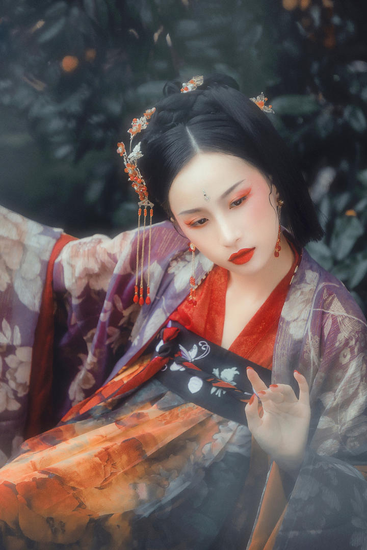 古装汉服美女艺术写真图片