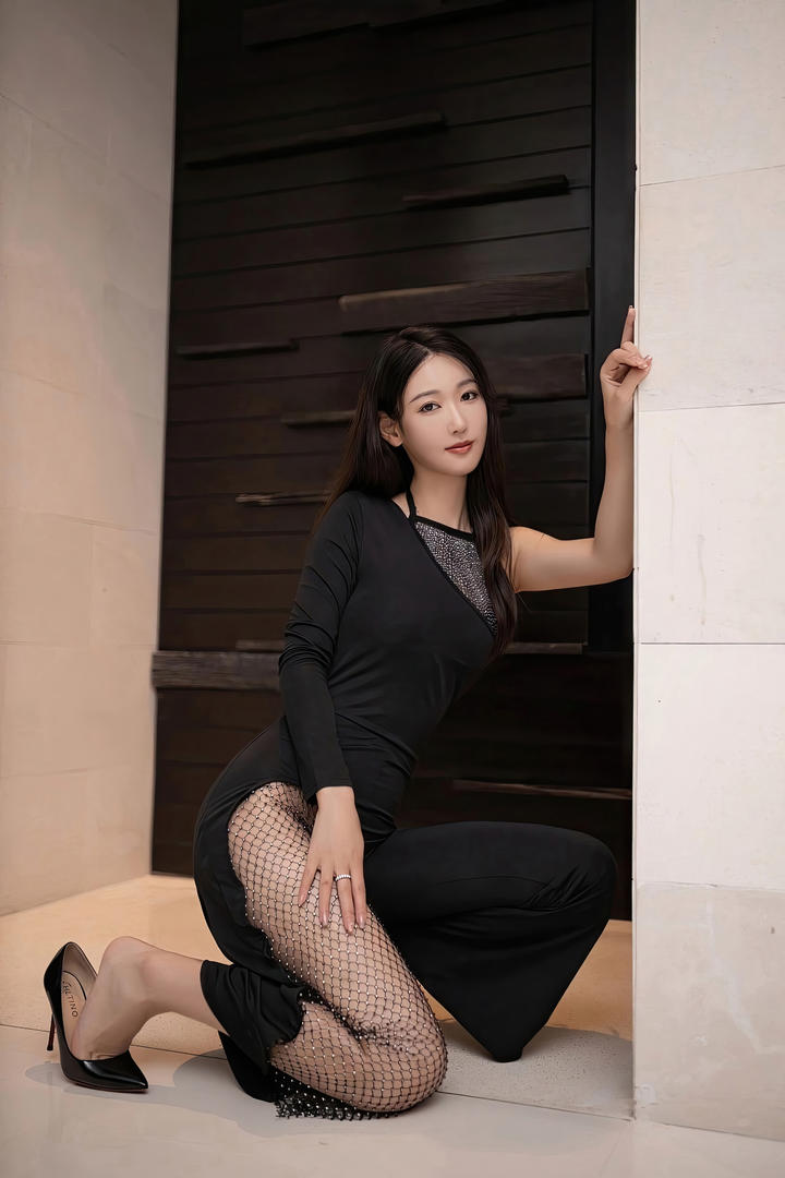 久久国产精品美女嫩模唐安琪性感销魂自拍图片
