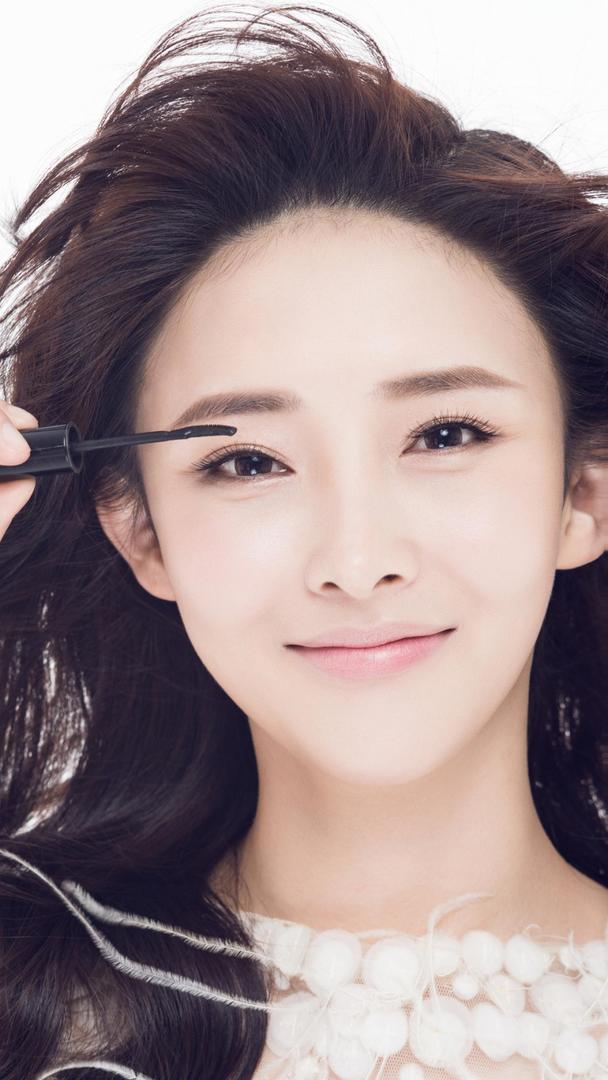 美女明星胡丹丹化妆高清图片