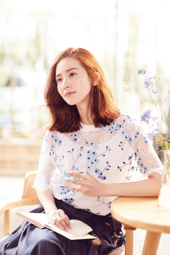 知性美女明星刘诗诗气质写真壁纸图片大全