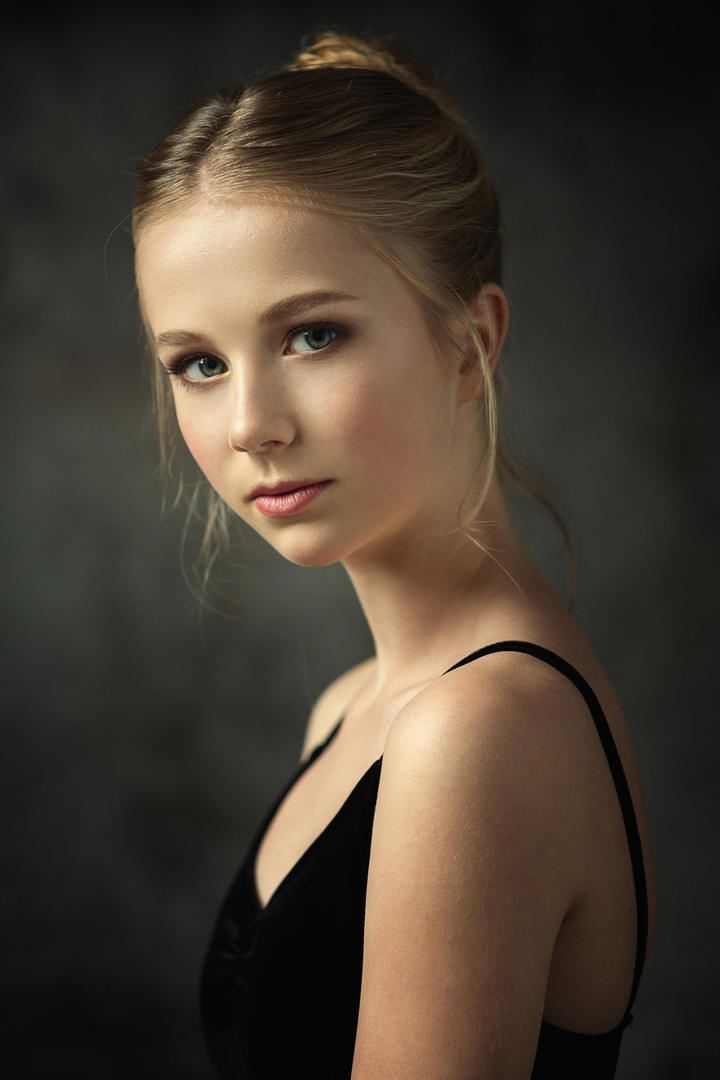 极品欧美经典复古四级美女人体艺术照4K无码下载