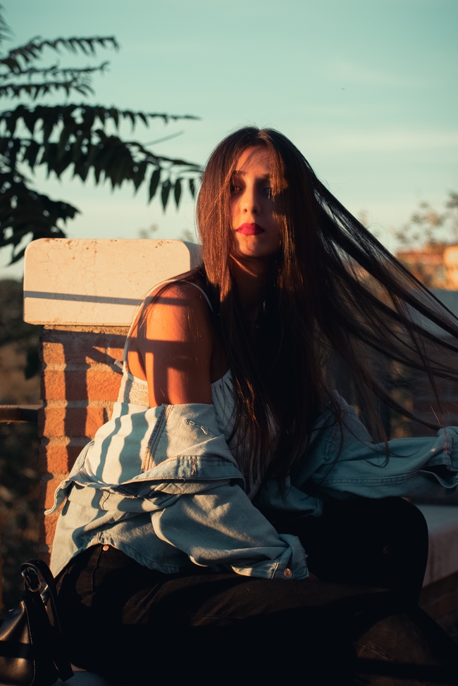 黄昏欧美性感美女写真图片