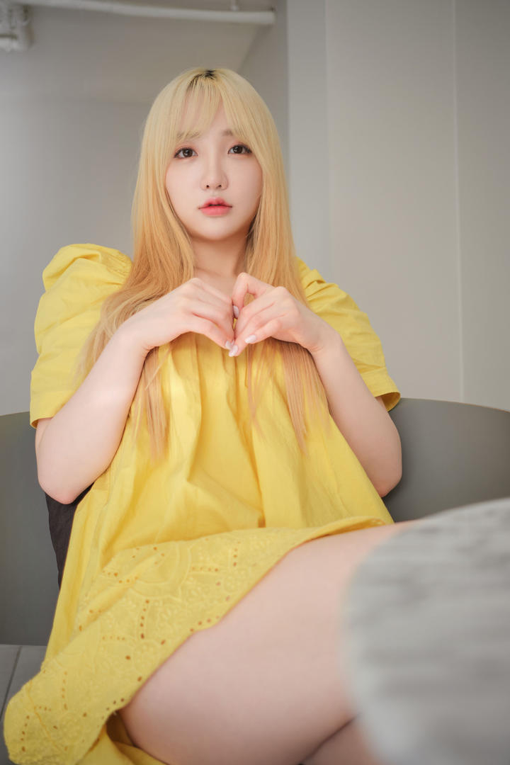 韩国116美女金发女孩个人写真图片