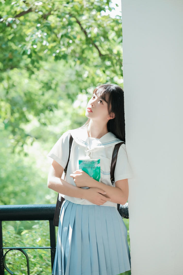 清纯学妹唯美自拍