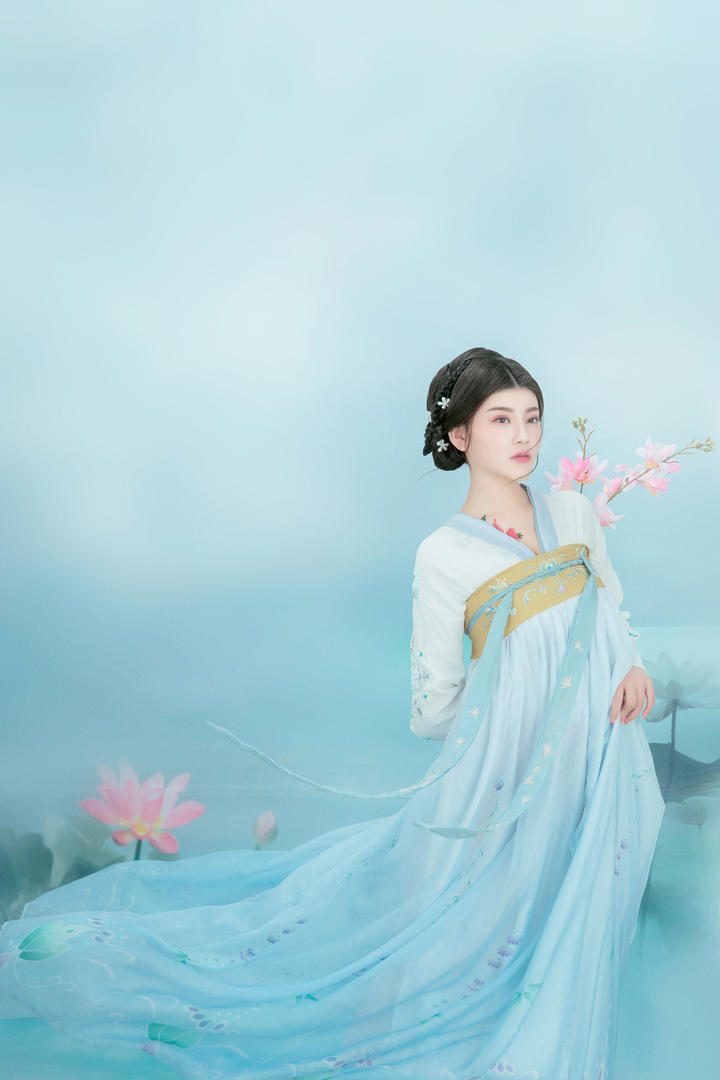 中国清纯古装汉服美女高清壁纸图片