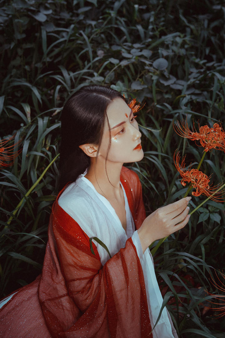 古装美女影楼艺术照