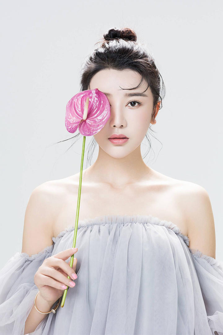 待如宣美女高清图片