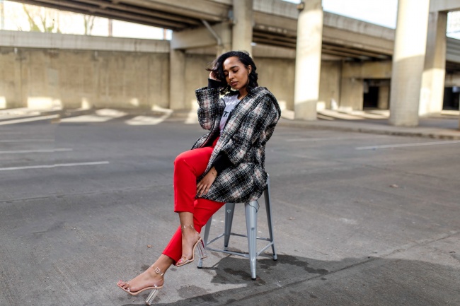 街拍台湾美女写真图片