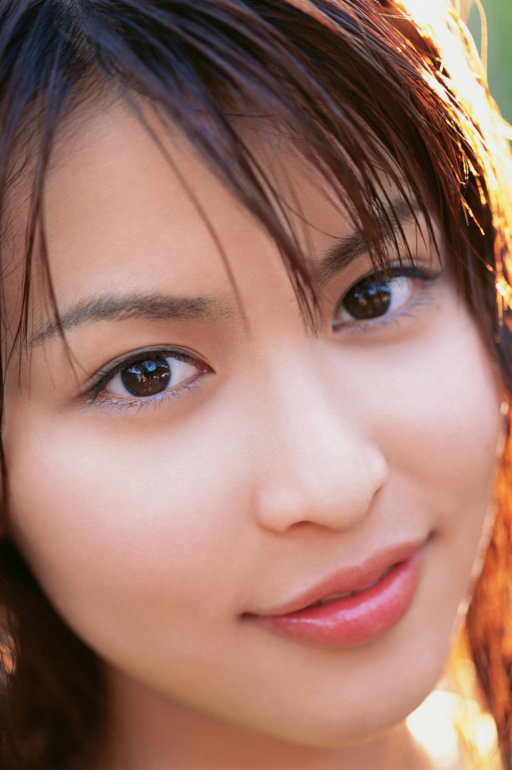 漂亮日本美女脸部特写图片