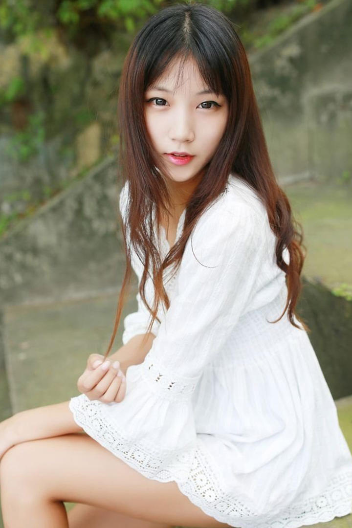 性感清纯超短裙美女写真