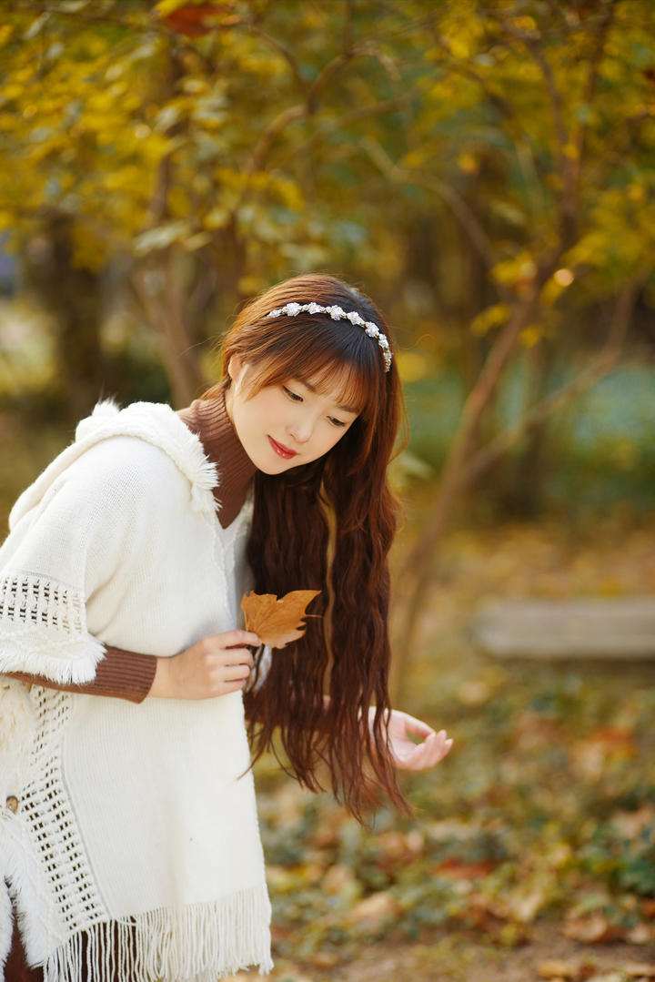 秋日物语清纯女孩唯美意境壁纸图片