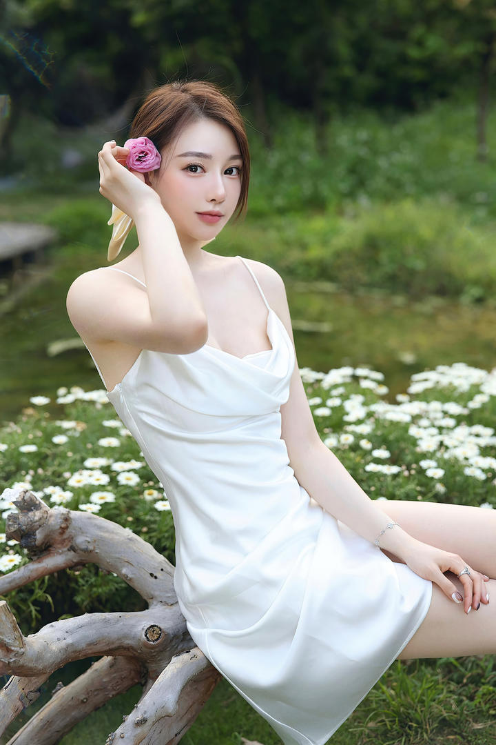 中国高颜值清纯校花刘奕宁美女壁纸图片大全