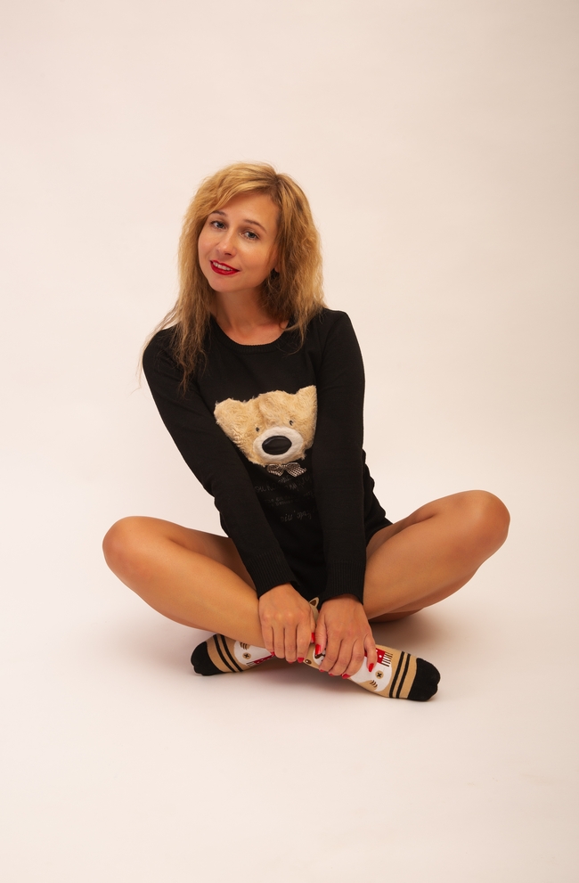 俄罗斯性感连体衣西西美女人体图片