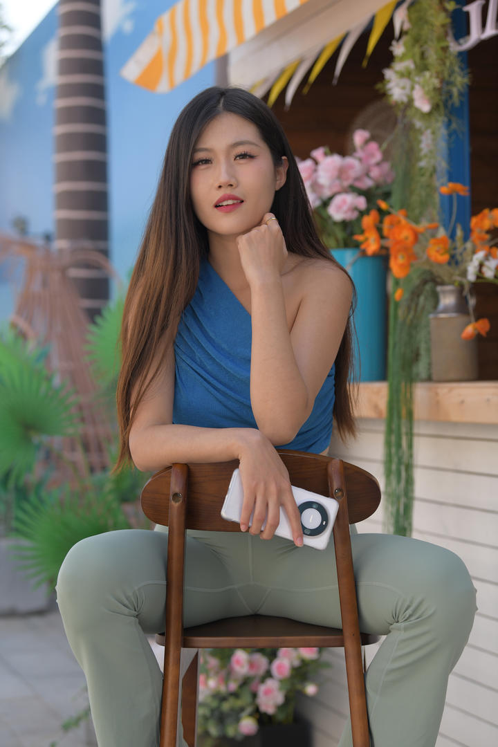 亚洲街拍气质时尚美女模特优优人体艺术图片