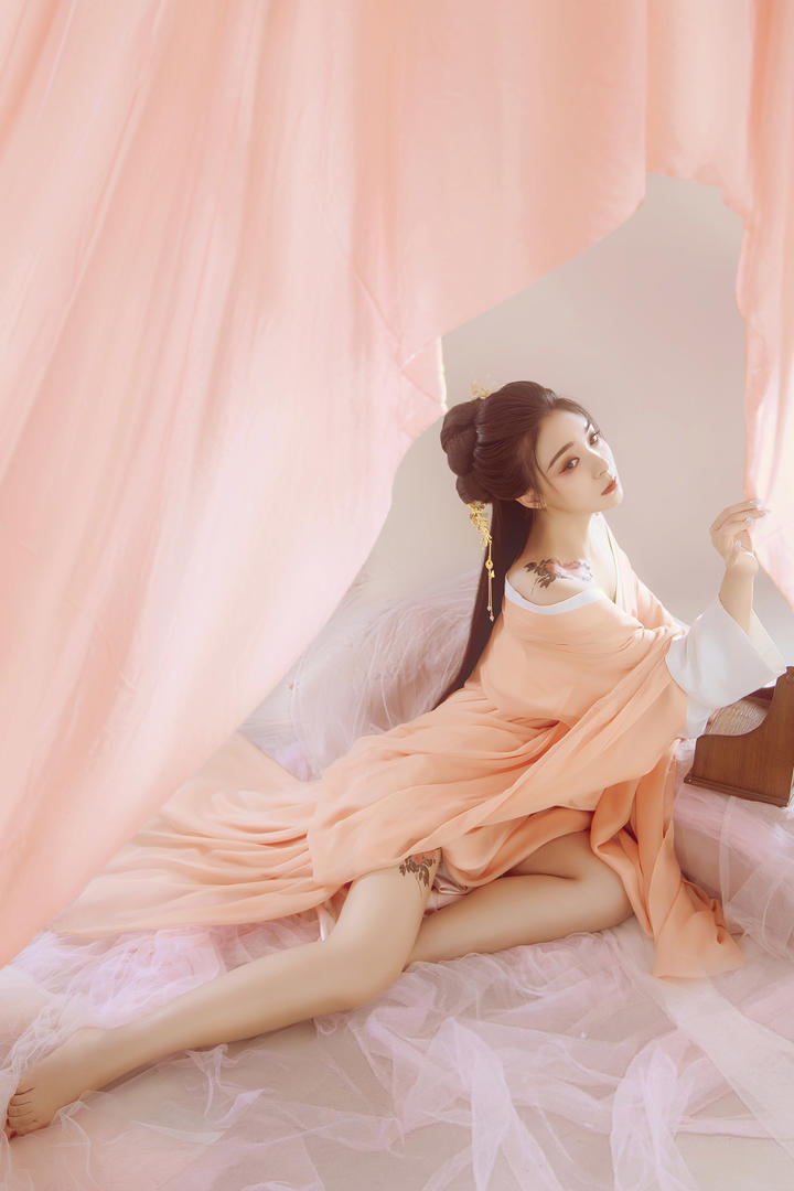 中国性感古装美女倩宝古风人体艺术写真图片