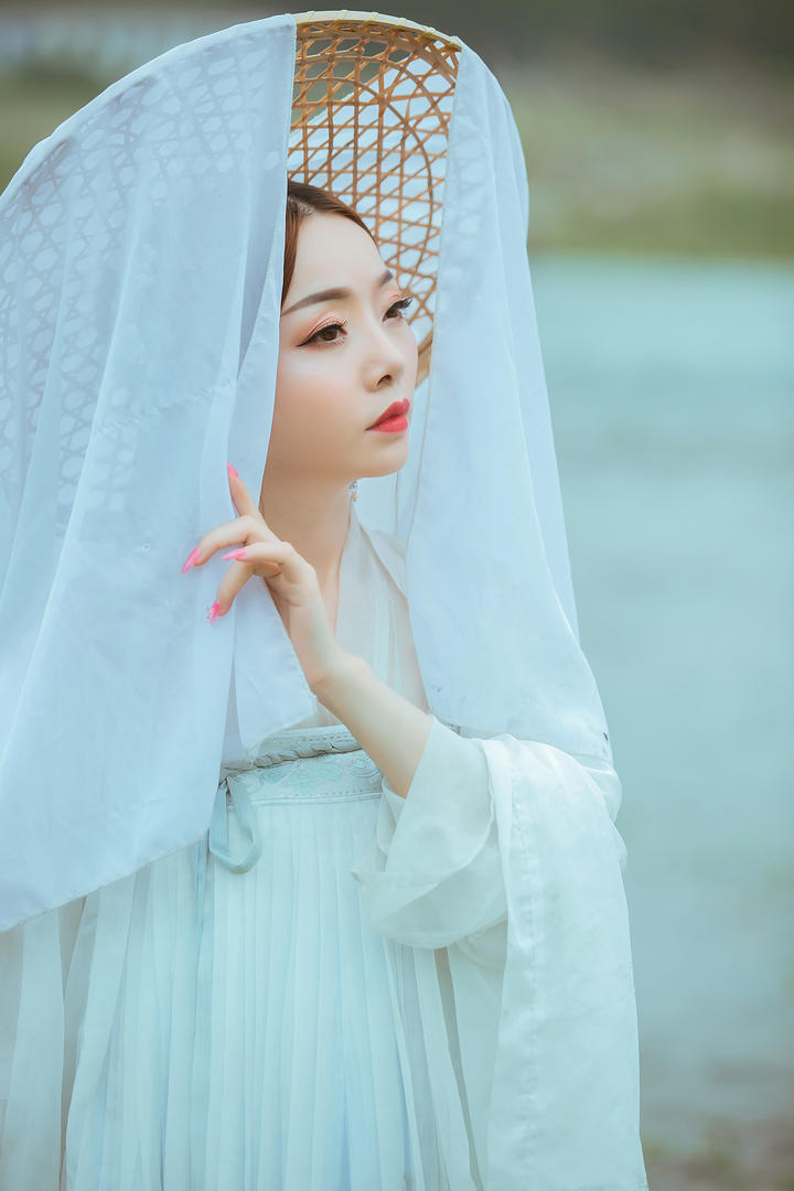 仙气飘飘女生头像高清唯美古典美女写真图片