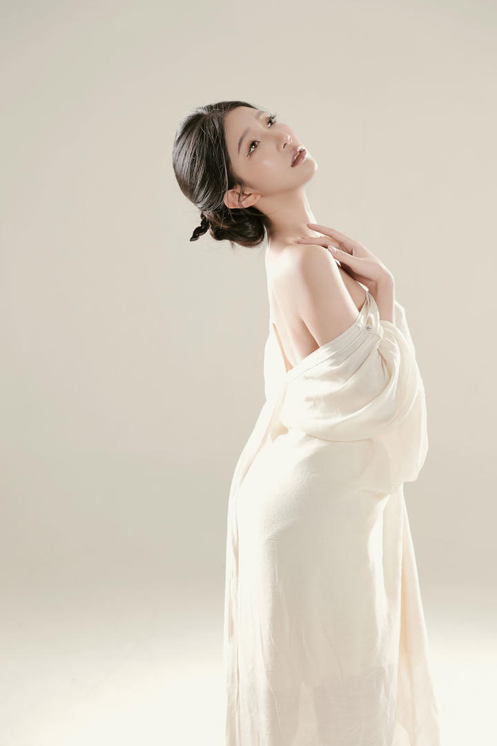 优雅的舞者气质美女图片