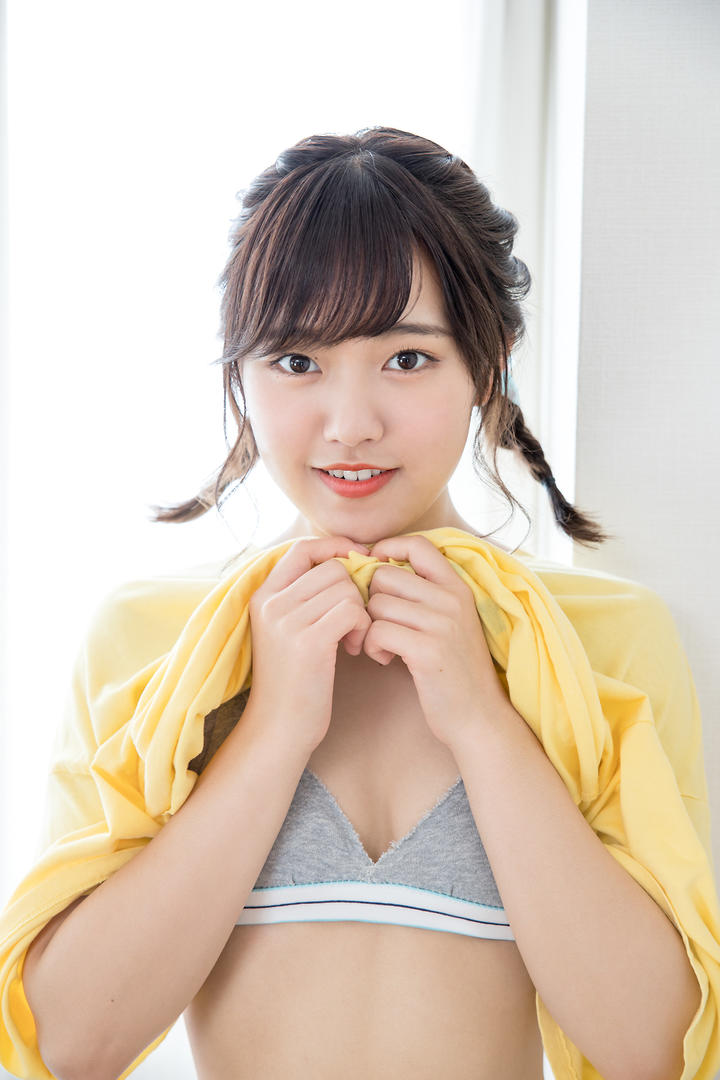 可爱日本高清内衣少女艺术照