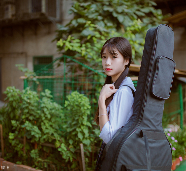 纯美校花大提琴之恋