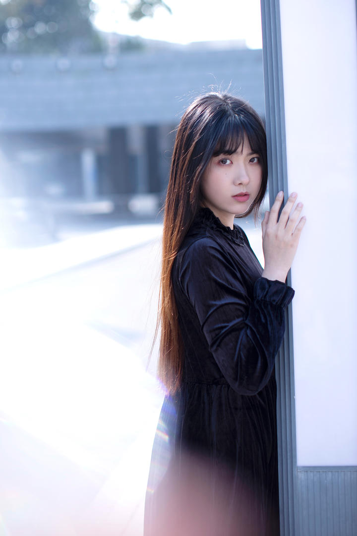 清纯长发女生美女高清套图图片下载