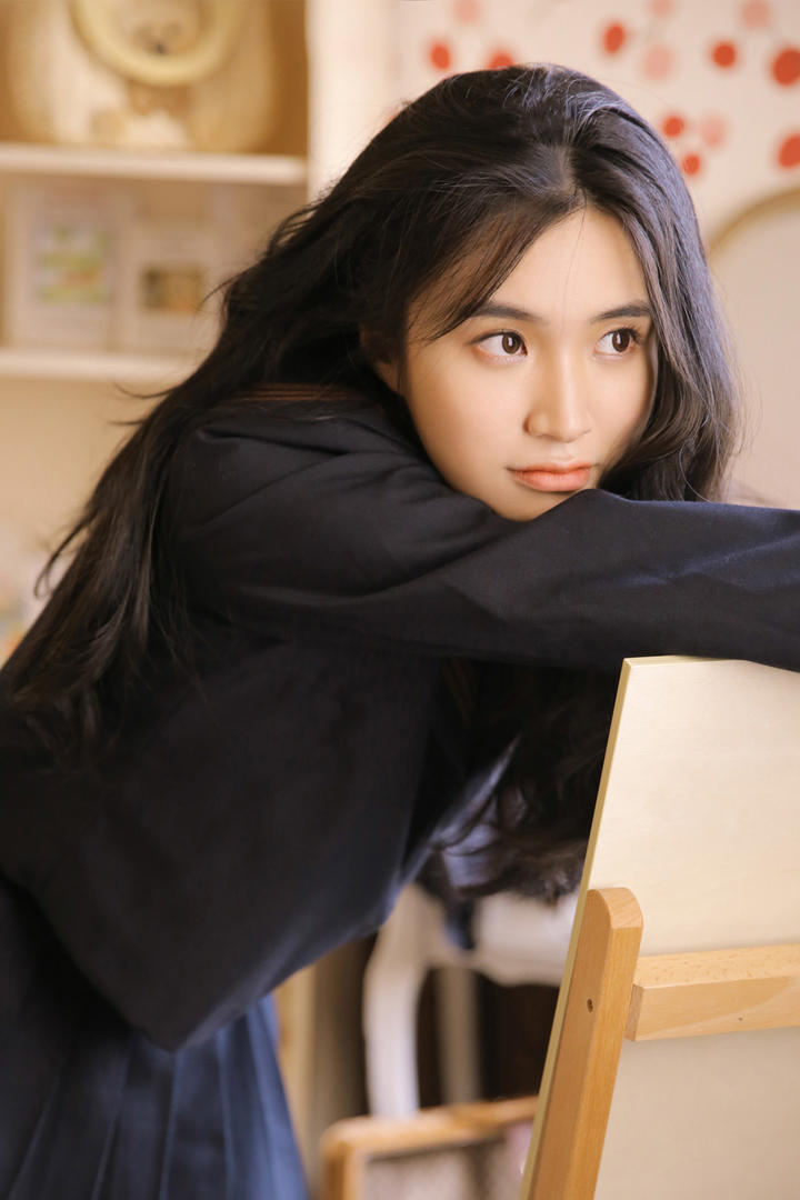 穿着校服的清纯美女写真