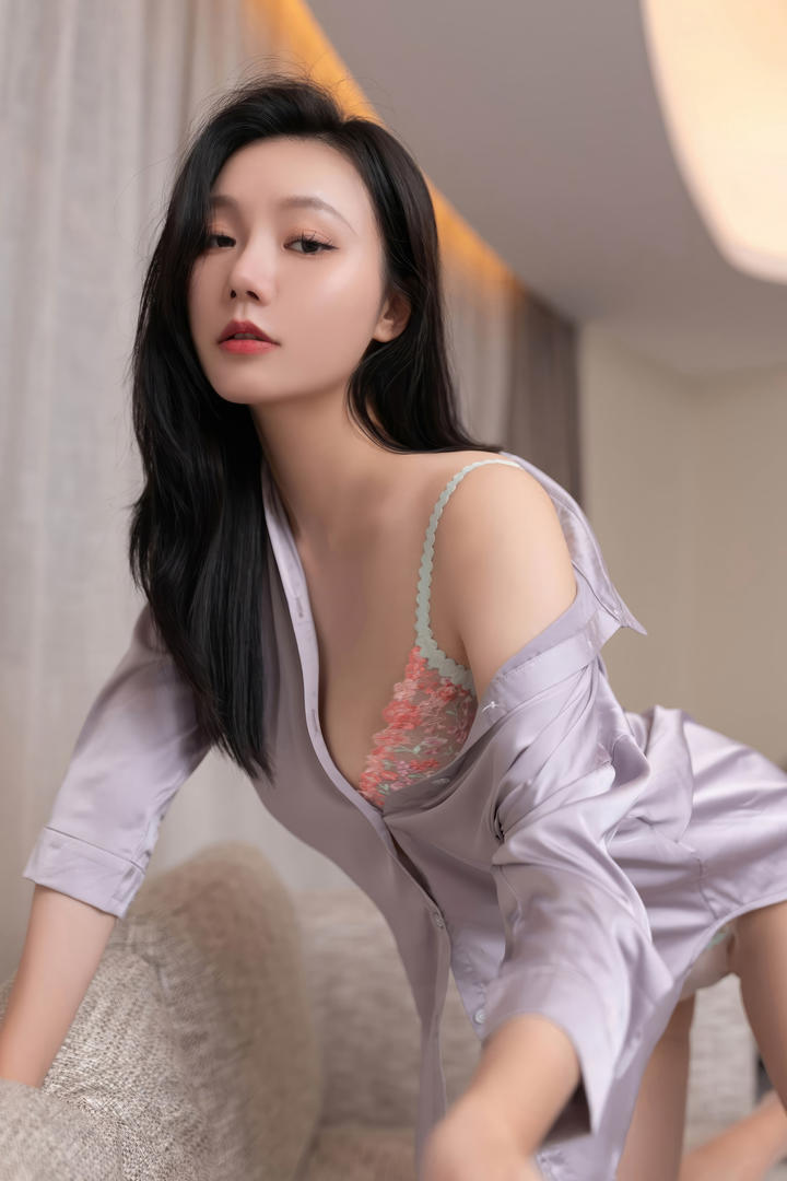 国产性感睡衣美女嫩模安然尤果网美女套图下载