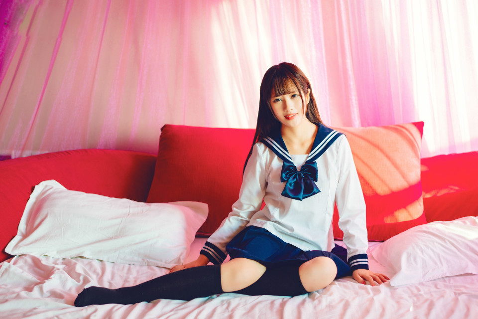 黄彧轩性感校服清纯无极限