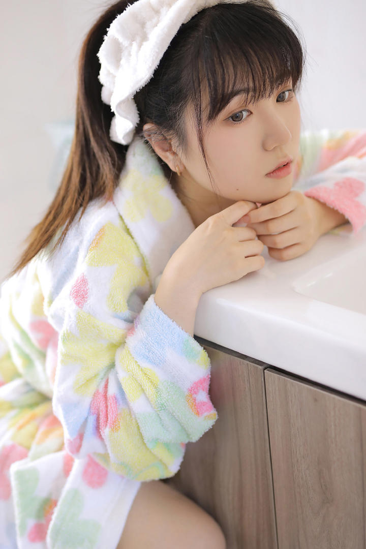 可爱女生头像清纯美女写真图片