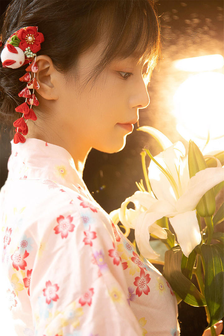 漂亮的日本清纯美女侧脸写真图片