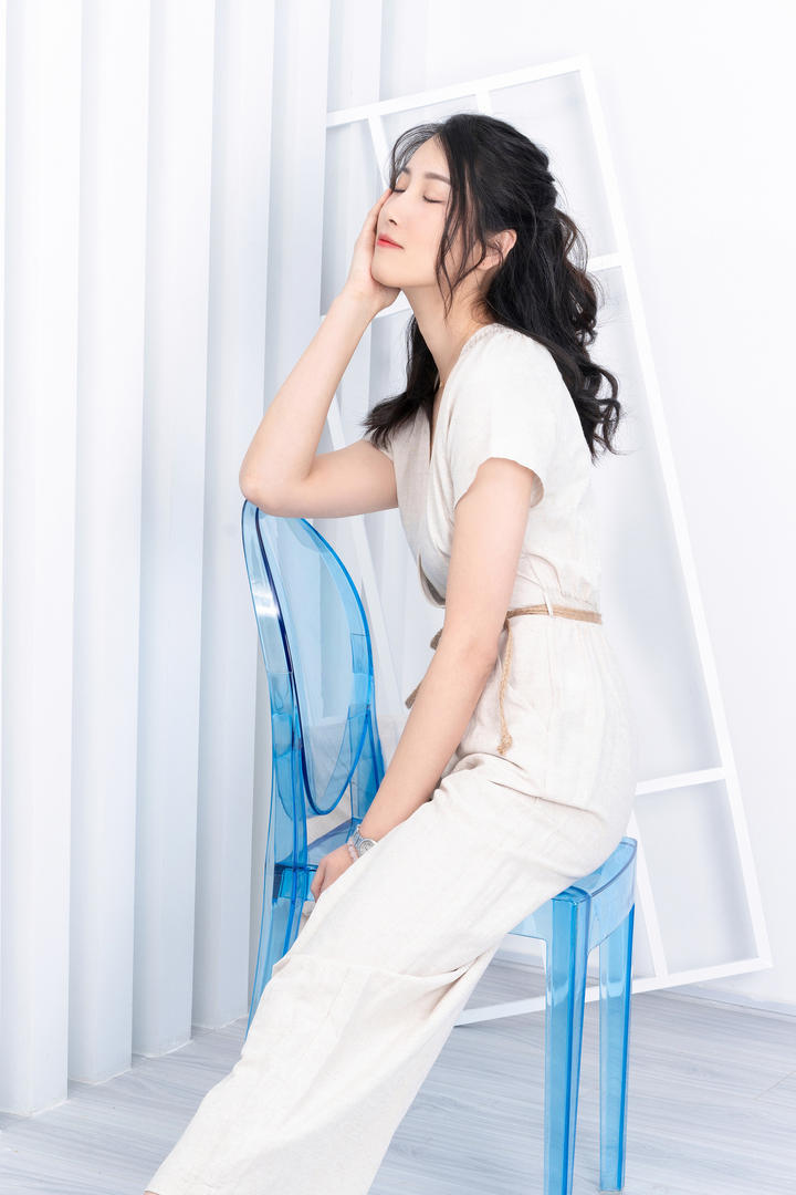 最新国产时尚美女模特写真图片大全