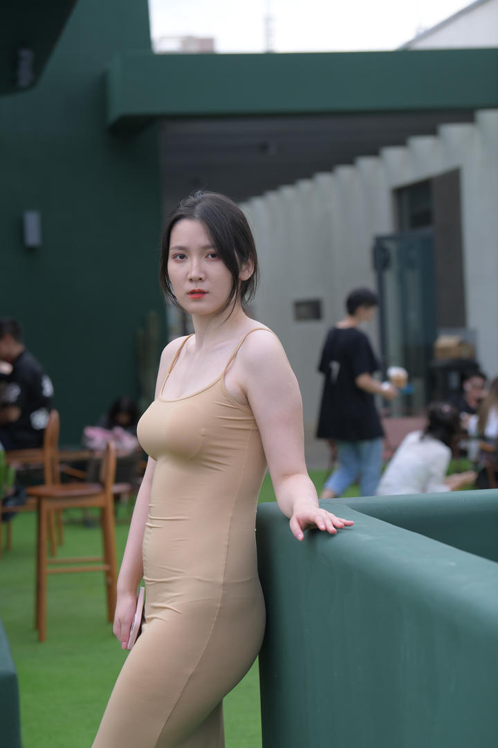 成熟丰满的韵味阿姨高清写真图片